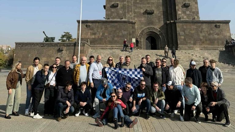 Zrozen z nuly. Arménský soupeř Sigmy se inspiruje Noem